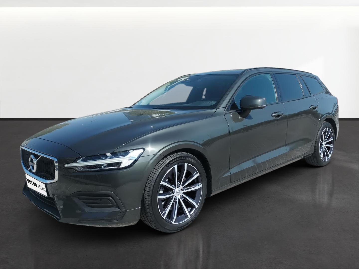 V60 2.0 B4 D MOMENTUM AUTO 196 5P